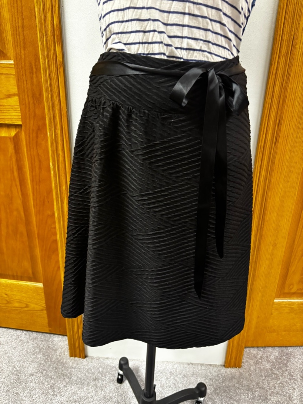 Joe B Black Textured A-Line Skirt with Satin Waist Tie